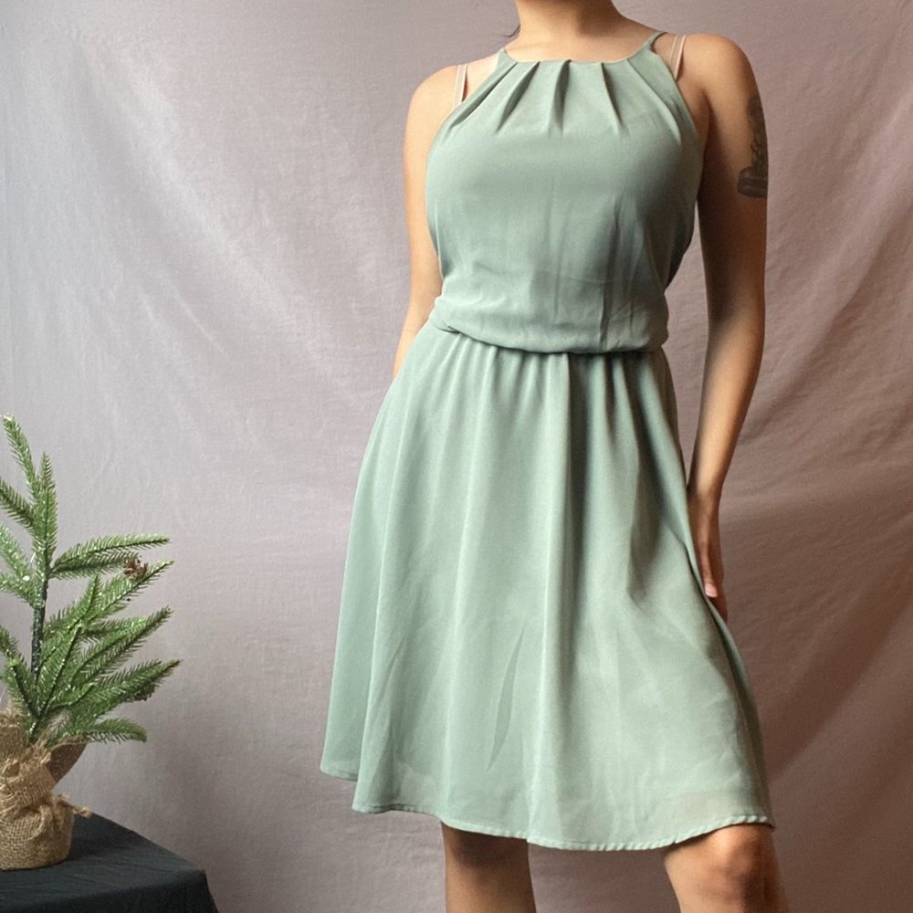 mint green dress